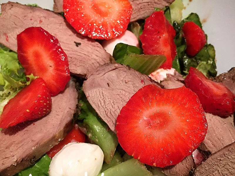 Kaczka w truskawkach